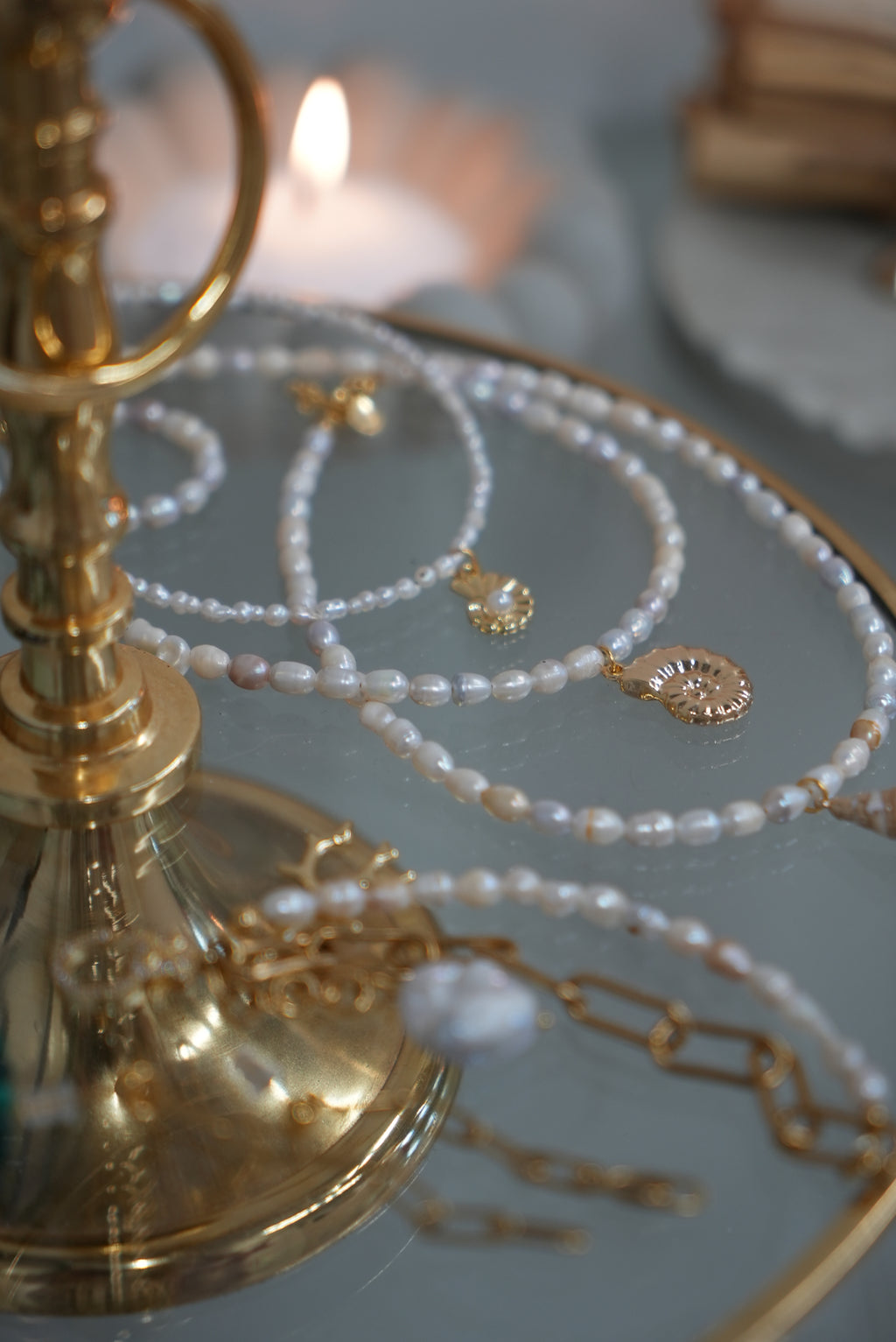 Choker z Pereł z Zawieszką - Amulet Czystości