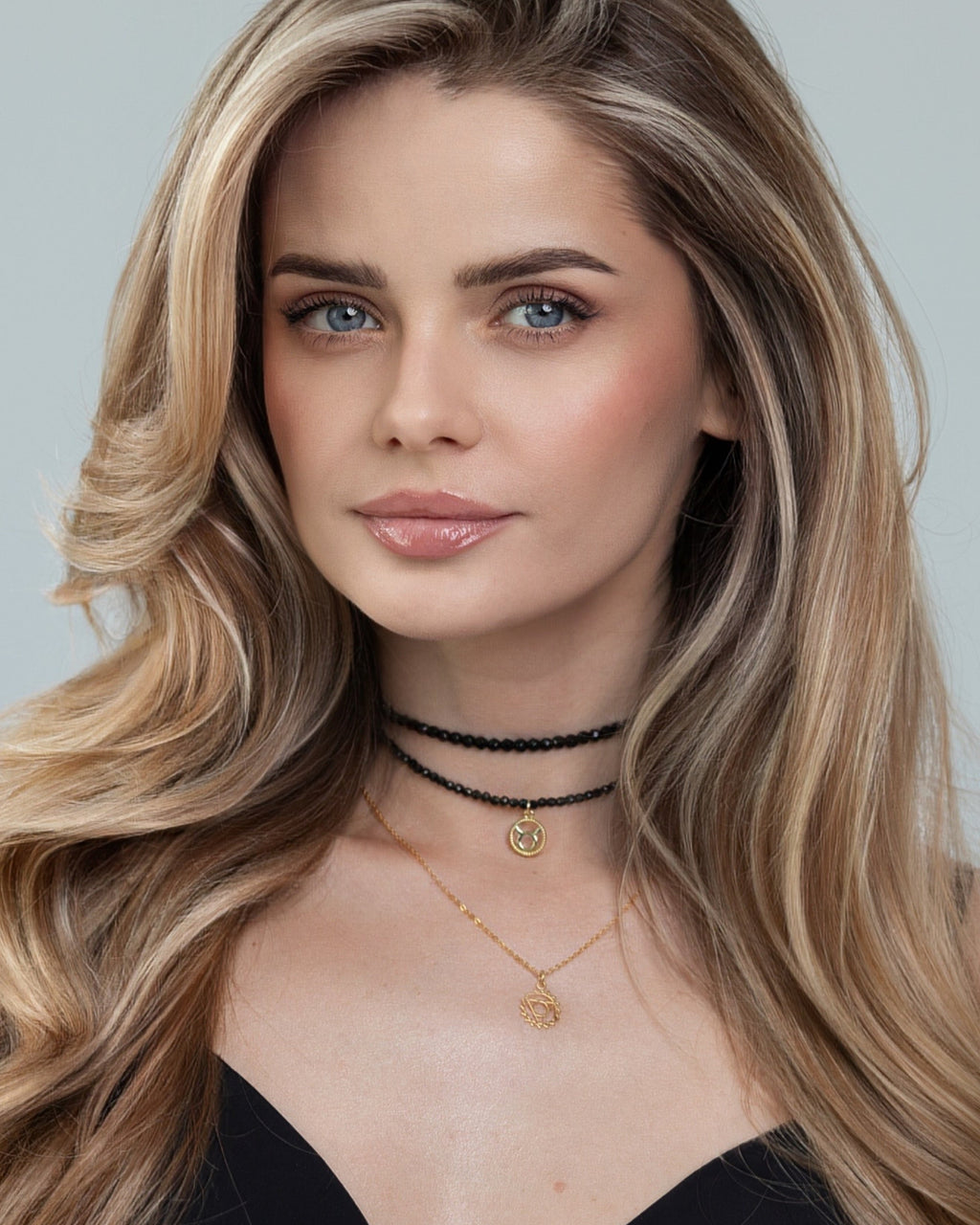 Złoty Choker Zodiakalny z Czarnym Turmalinem – Amulet Ochrony
